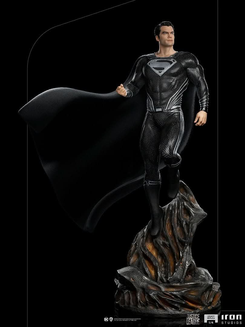Superman Black Suit Statue - Zack Snyder's Justice League - Legacy Replica 1/4