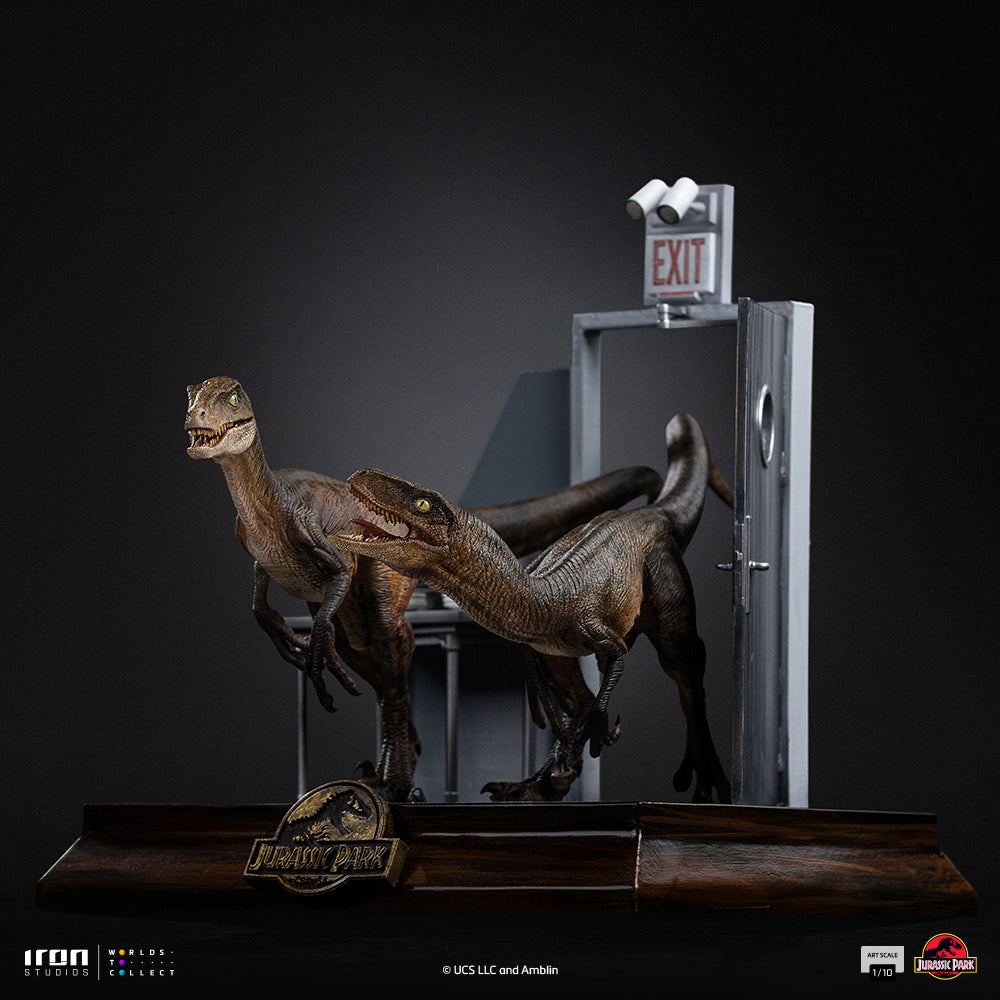 Statue Raptors an der Küchentür – Jurassic Park – Art Scale 1/10 – Jurassic World