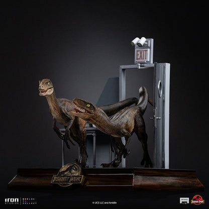 Statue Raptors an der Küchentür – Jurassic Park – Art Scale 1/10 – Jurassic World