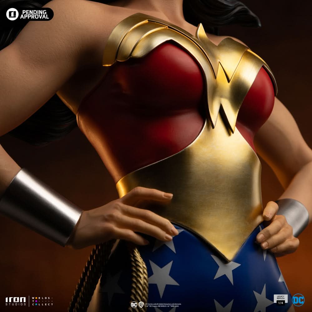 Wonder Woman Statue - DC Trinity - Legacy Replica 1/4 - DC Comics
