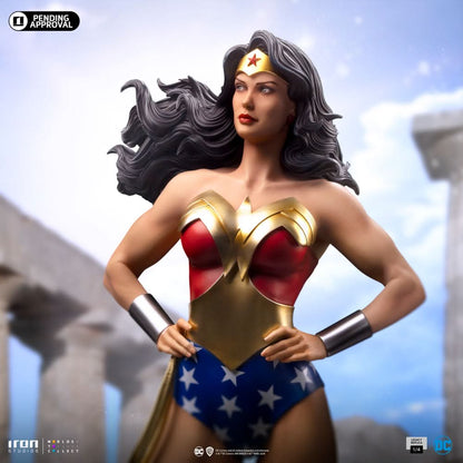 Wonder Woman Statue - DC Trinity - Legacy Replica 1/4 - DC Comics