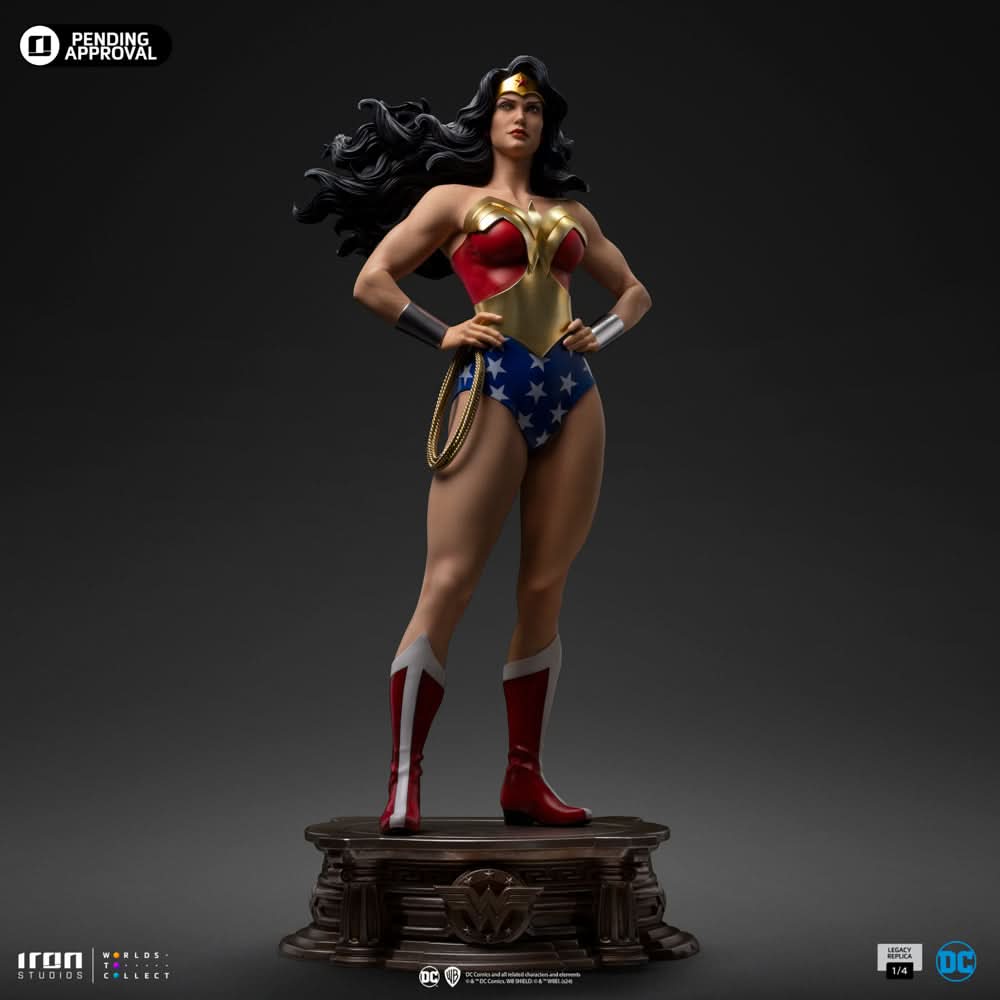 Wonder Woman Statue - DC Trinity - Legacy Replica 1/4 - DC Comics