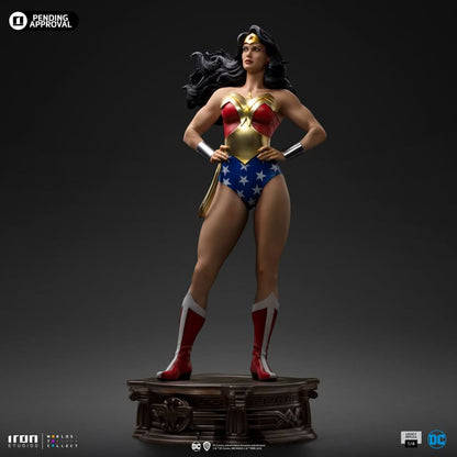 Wonder Woman Statue - DC Trinity - Legacy Replica 1/4 - DC Comics