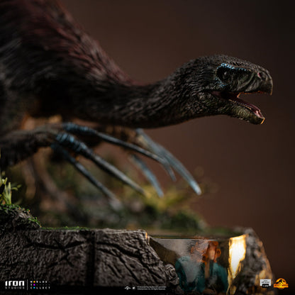Therizinosaurus Statue - Jurassic World: Dominion - Half Scale 1/20