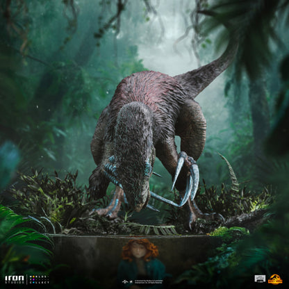 Therizinosaurus Statue - Jurassic World: Dominion - Half Scale 1/20