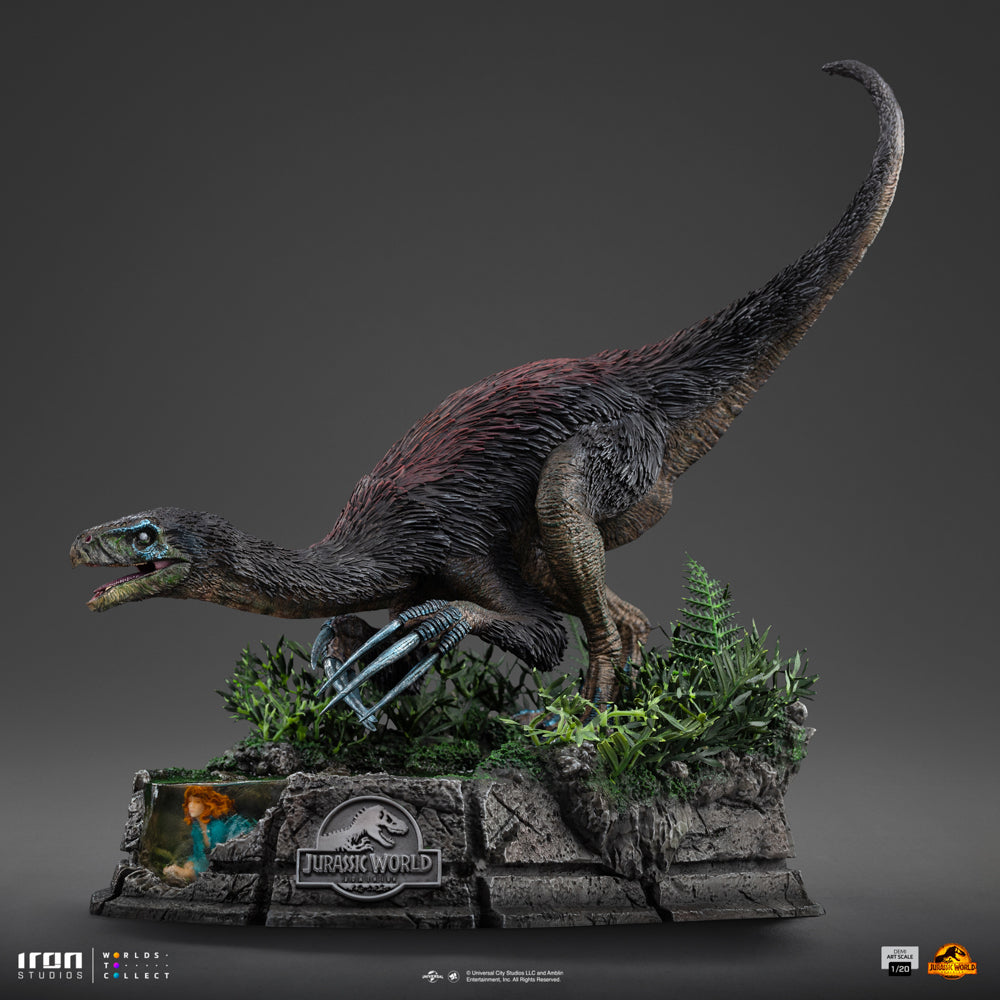 Therizinosaurus Statue - Jurassic World: Dominion - Half Scale 1/20