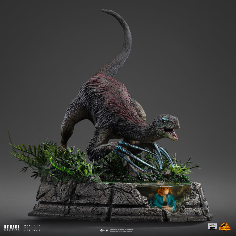 Therizinosaurus Statue - Jurassic World: Dominion - Half Scale 1/20