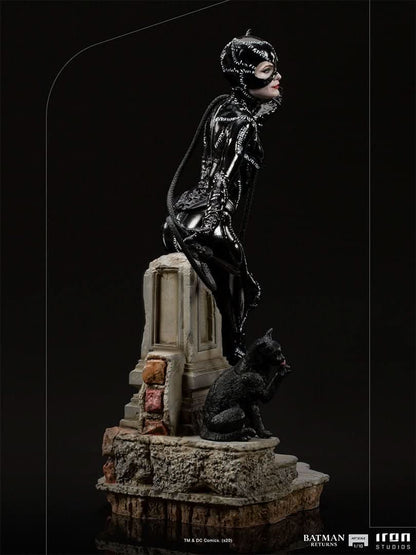 Catwoman Statue - Batman Returns - Art Scale 1/10 - DC Comics