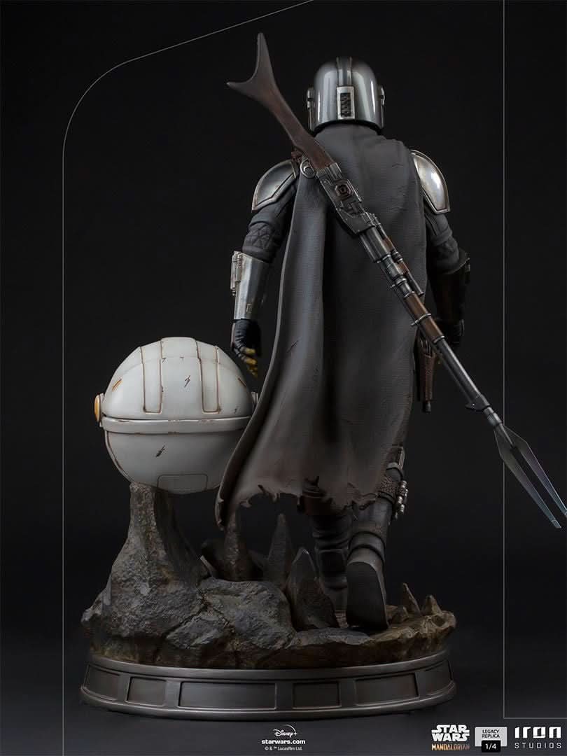 Statue The Mandalorian and The Child - Star Wars: The Mandalorian - Legacy Replica 1/4