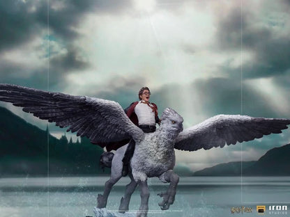 Harry Potter and Buckbeak Statue - Harry Potter - Art Scale 1/10