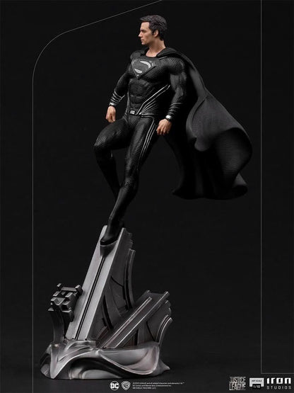Statue Superman Black Suit - Justice League - Art Scale 1/10