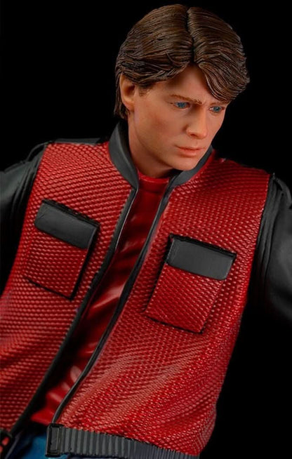 Statue Marty McFly auf Hoverboard - Zurück in die Zukunft - Art Scale 1/10