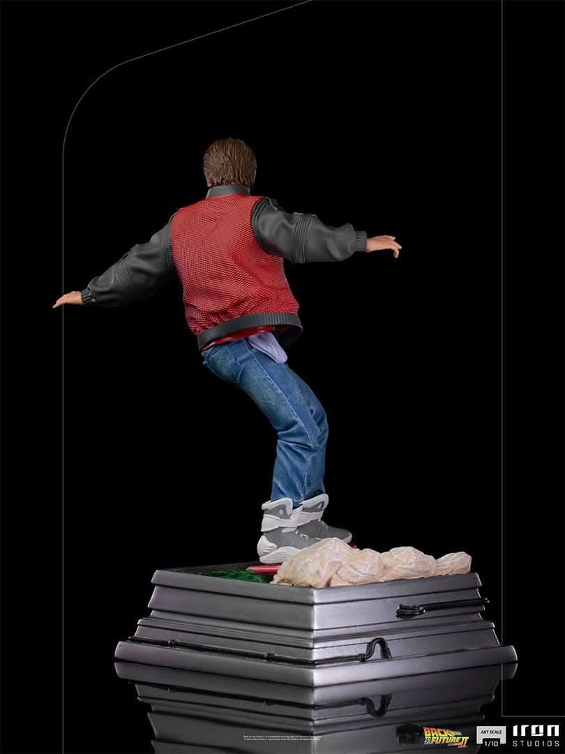 Statue Marty McFly auf Hoverboard - Zurück in die Zukunft - Art Scale 1/10