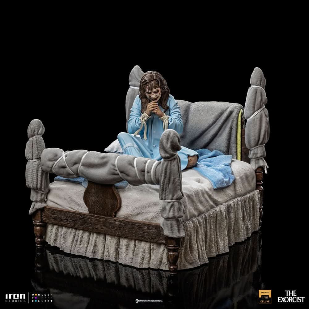Possessed Regan McNeil Statue - The Exorcist - Art Scale 1/10