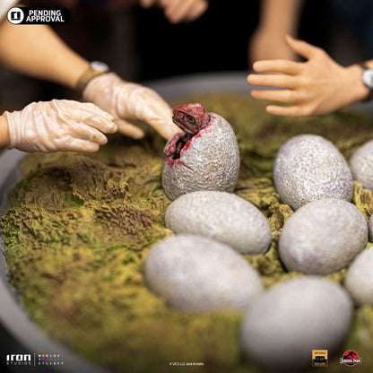 Statue Dino Hatching Deluxe - Jurassic Park - Art Scale 1/10