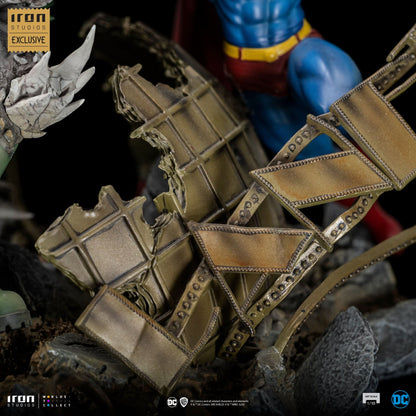 Statue Superman vs Doomsday - DC Comics - Art Scale 1/10 - Justice League
