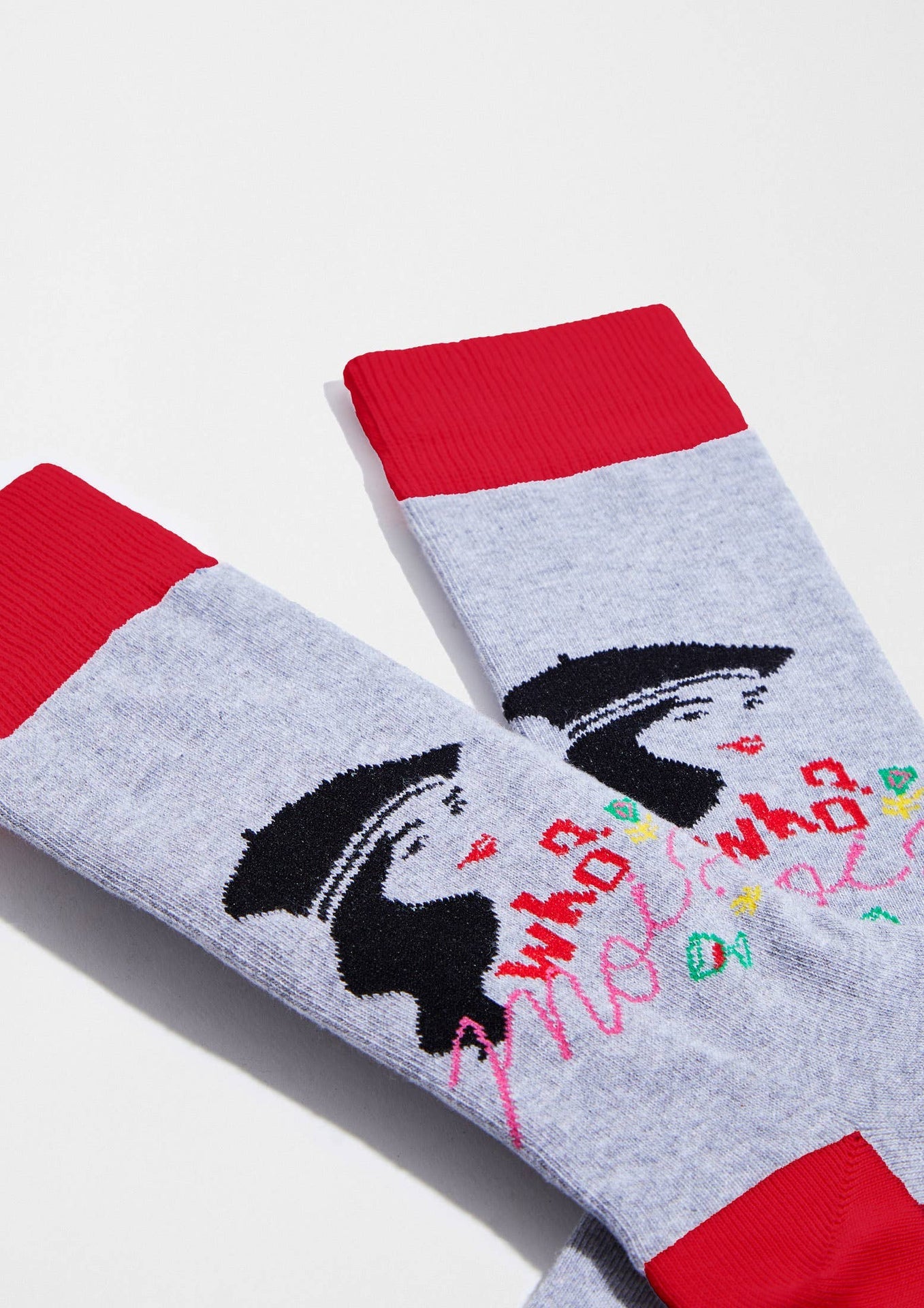 BeeEmilyInParis Selfie Graue Socken