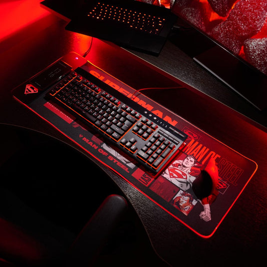 Superman – Übergroße Gaming-Matte und mobiles Ladegerät