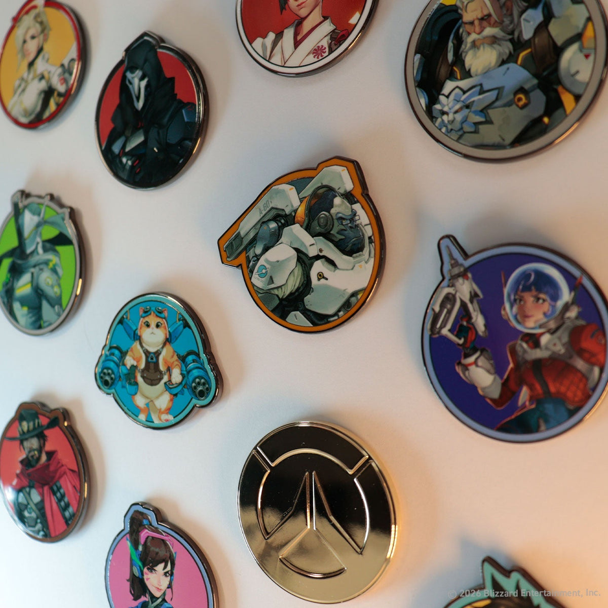 Overwatch - Mystery Pin Badge CDU of 12 Blind Boxes