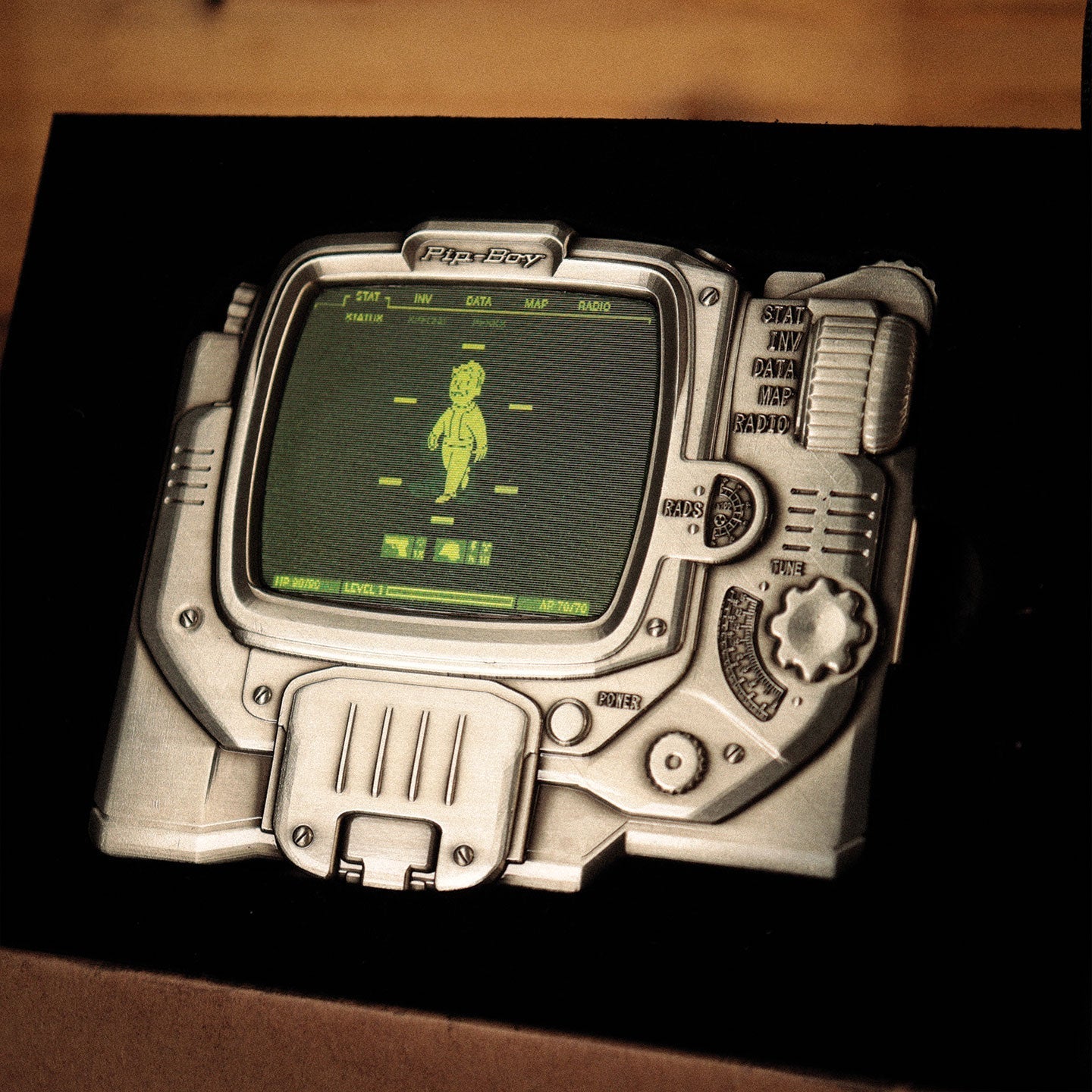 Objet collector Fallout - Pip-Boy Lenticular Ingot - Health VariantLObjet collector Fallout - Pip-Boy Lenticular Ingot - Health VariantiObjet collector Fallout - Pip-Boy Lenticular Ingot - Health VariantnObjet collector Fallout - Pip-Boy Lenticular Ingot - Health VariantgObjet collector Fallout - Pip-Boy Lenticular Ingot - Health VariantoObjet collector Fallout - Pip-Boy Lenticular Ingot - Health VarianttObjet collector Fallout - Pip-Boy Lenticular Ingot - Health Variant Objet collector Fallout - Pip-Boy Le