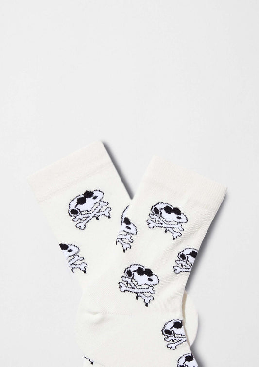 BeSnoopy Off-White Skull Socks