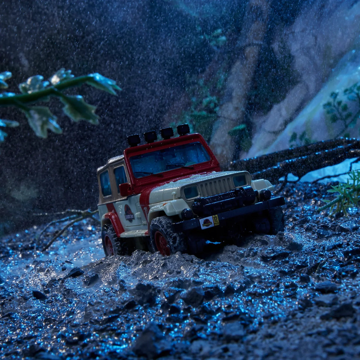 Transformers Collaborative Jurassic Park x Transformers Dilophocon et Autobot JP12 – vue produit 6