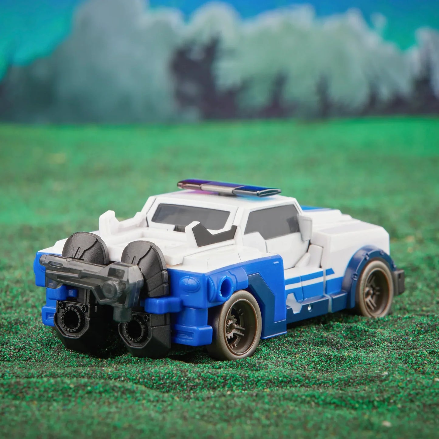 Transformers Generations Legacy Evolution Robots in Disguise 2015 Universe Strongarm