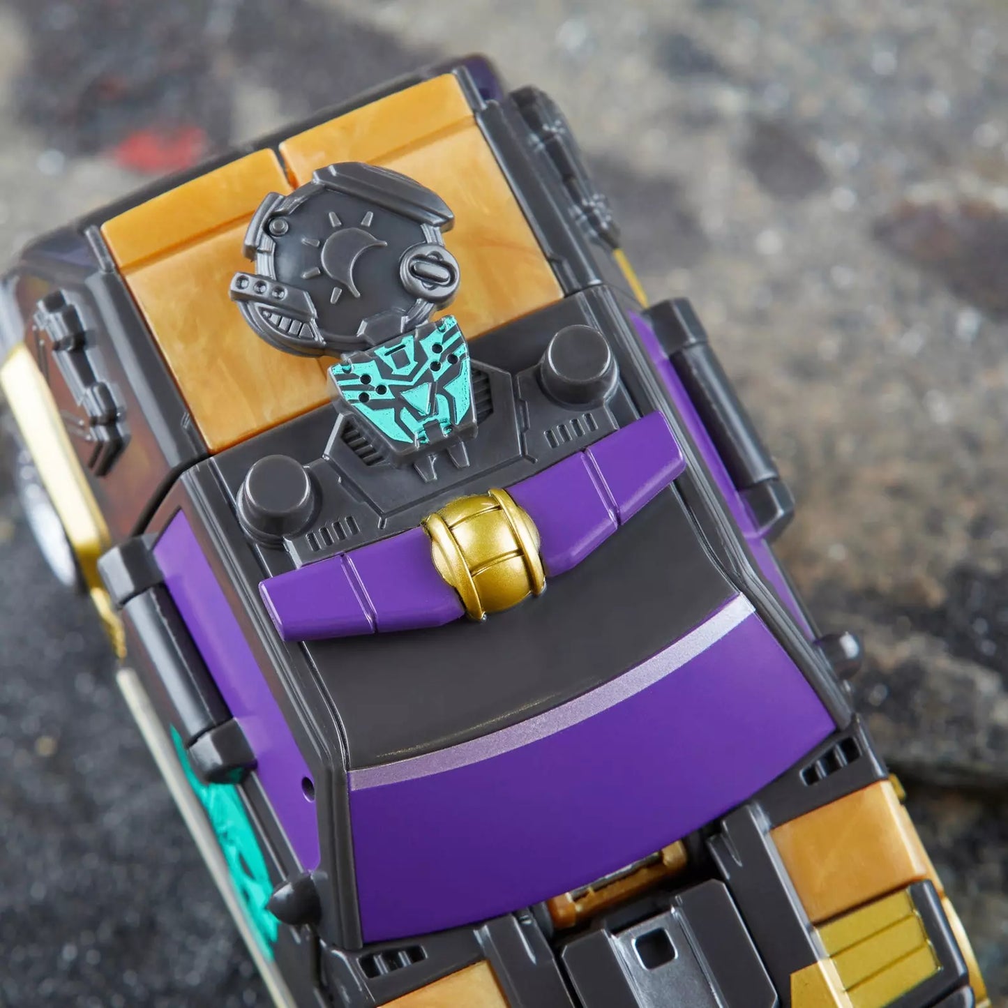 Transformers Legacy United Deluxe Class Star Raider Cannonball 