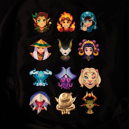 Display de 12 blind boxes Magic: The Gathering - pin’s mystère - mise en situation 1