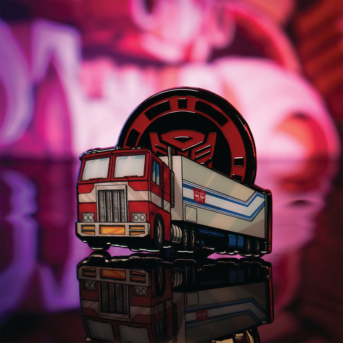 Display de 12 blind boxes Transformers - pin’s mystère - mise en situation 7