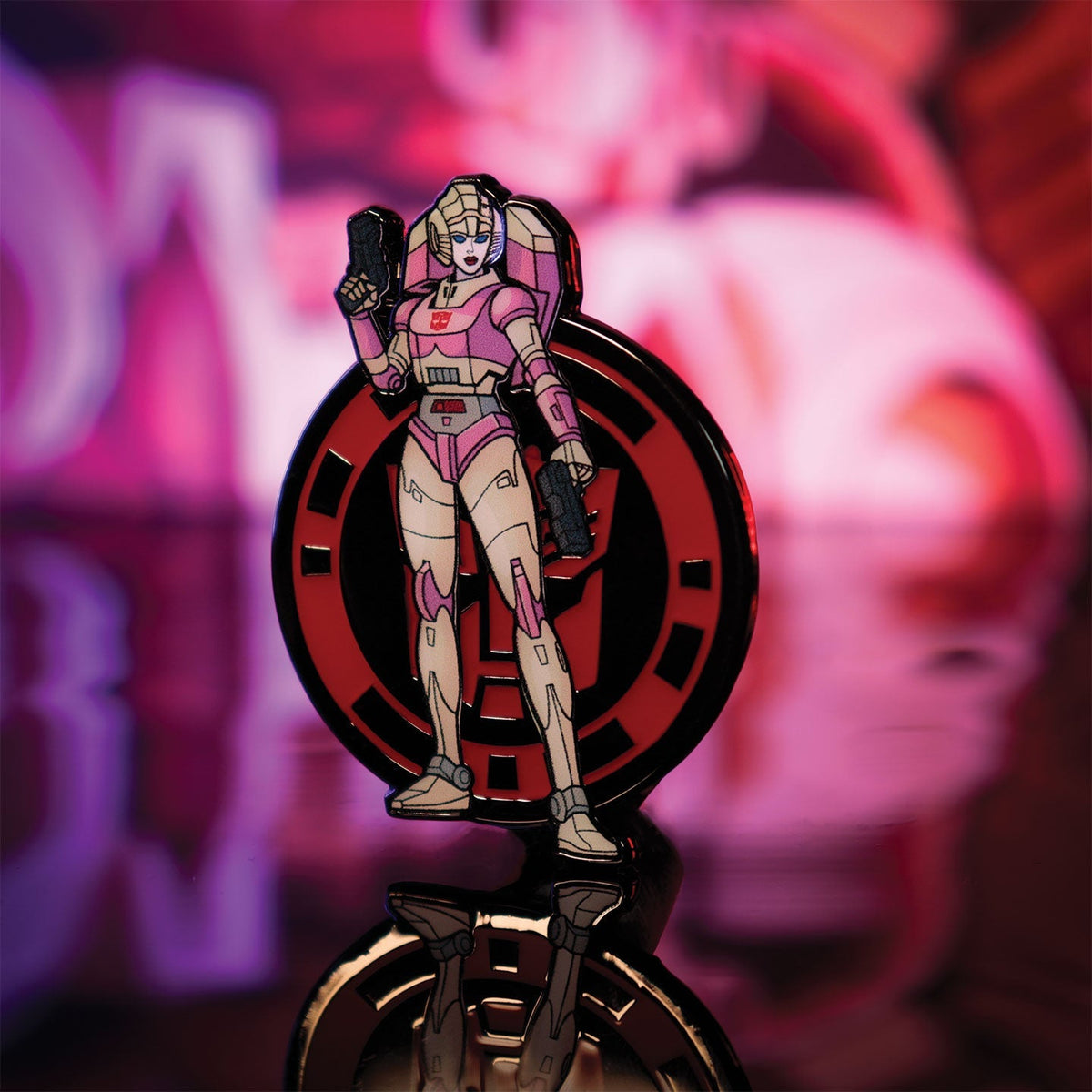 Display de 12 blind boxes Transformers - pin’s mystère - mise en situation 11