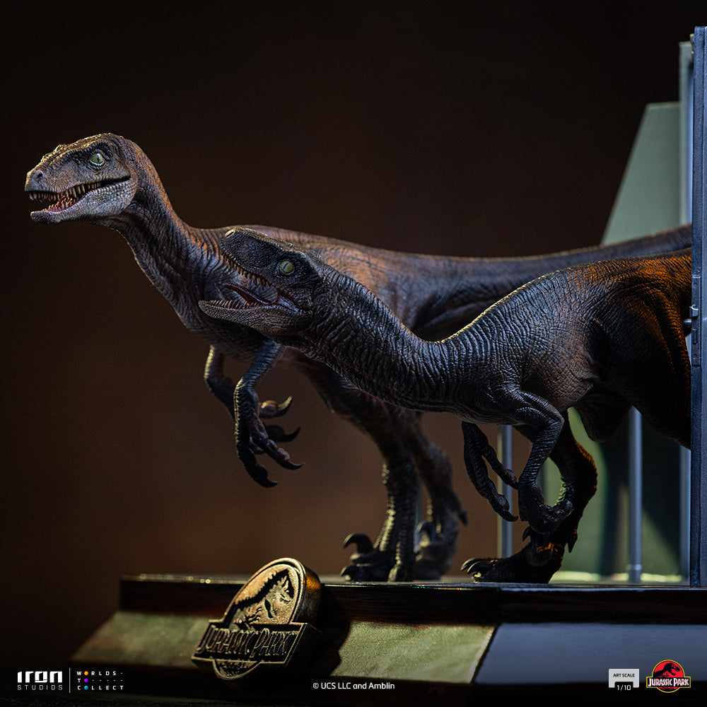 Statue Raptors an der Küchentür – Jurassic Park – Art Scale 1/10 – Jurassic World