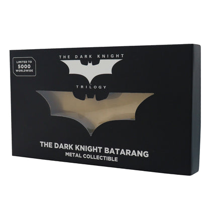 Réplique collector The Dark Knight - Batarang + carte collectorRRéplique collector The Dark Knight - Batarang + carte collectoréRéplique collector The Dark Knight - Batarang + carte collectorpRéplique collector The Dark Knight - Batarang + carte collectorlRéplique collector The Dark Knight - Batarang + carte collectoriRéplique collector The Dark Knight - Batarang + carte collectorqRéplique collector The Dark Knight - Batarang + carte collectoruRéplique collector The Dark Knight - Batarang + carte collectore