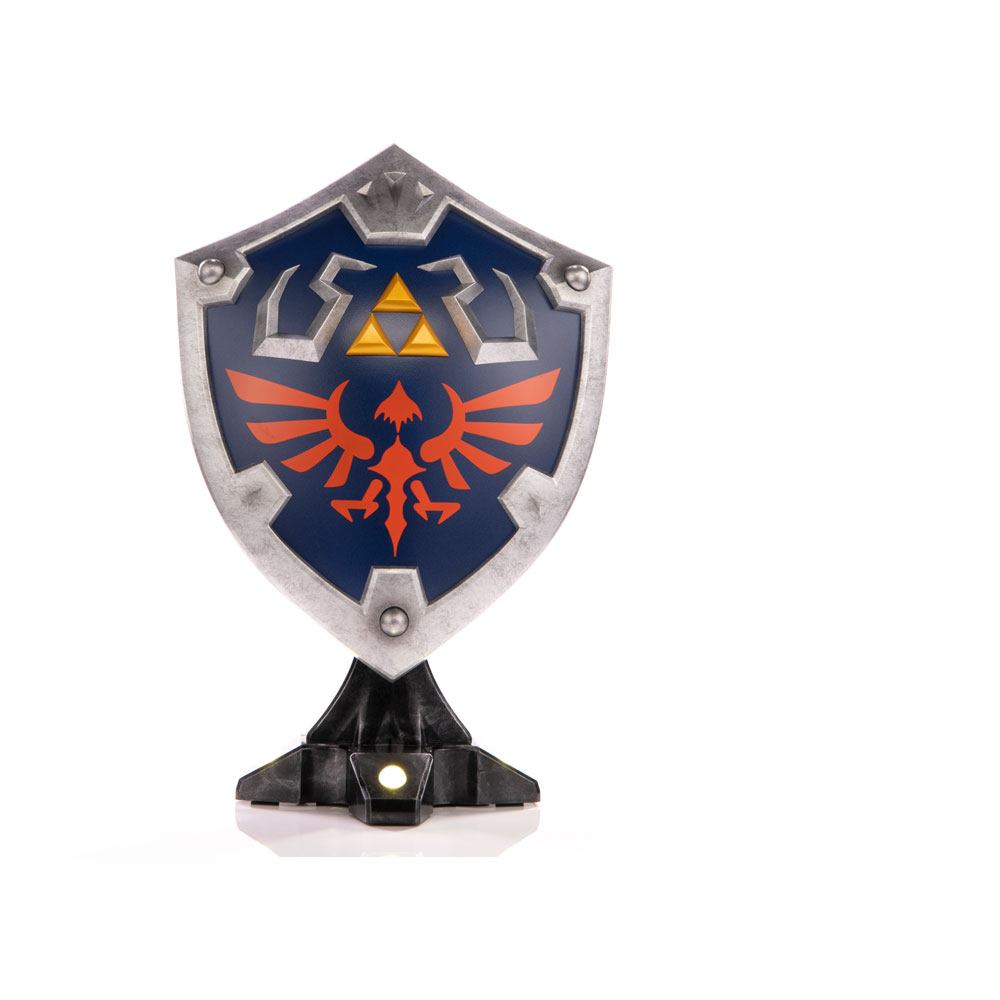 The Legend of Zelda: Breath of the Wild Statue - Hylian Shield Collector's Edition