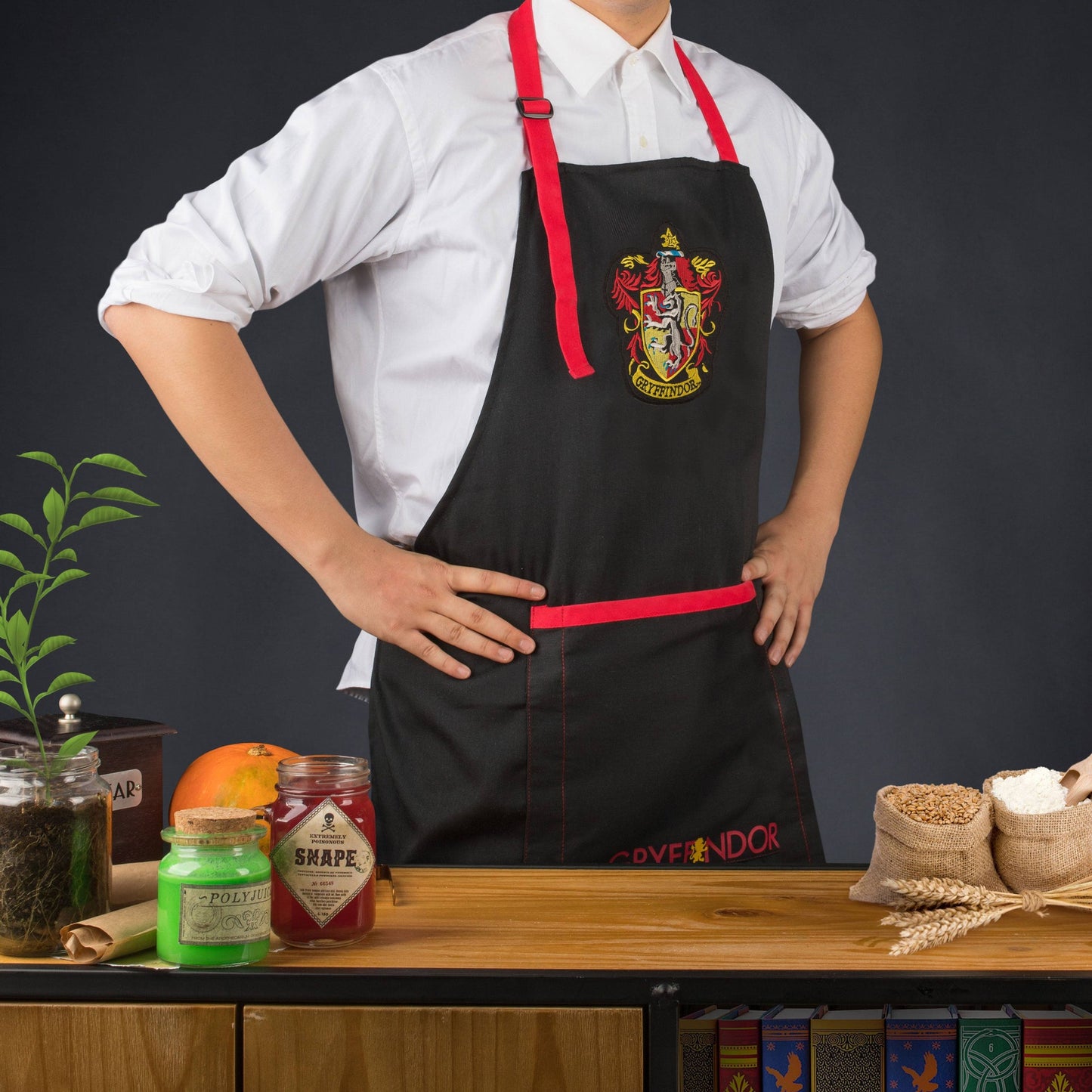 Harry Potter Apron - Gryffindor 
