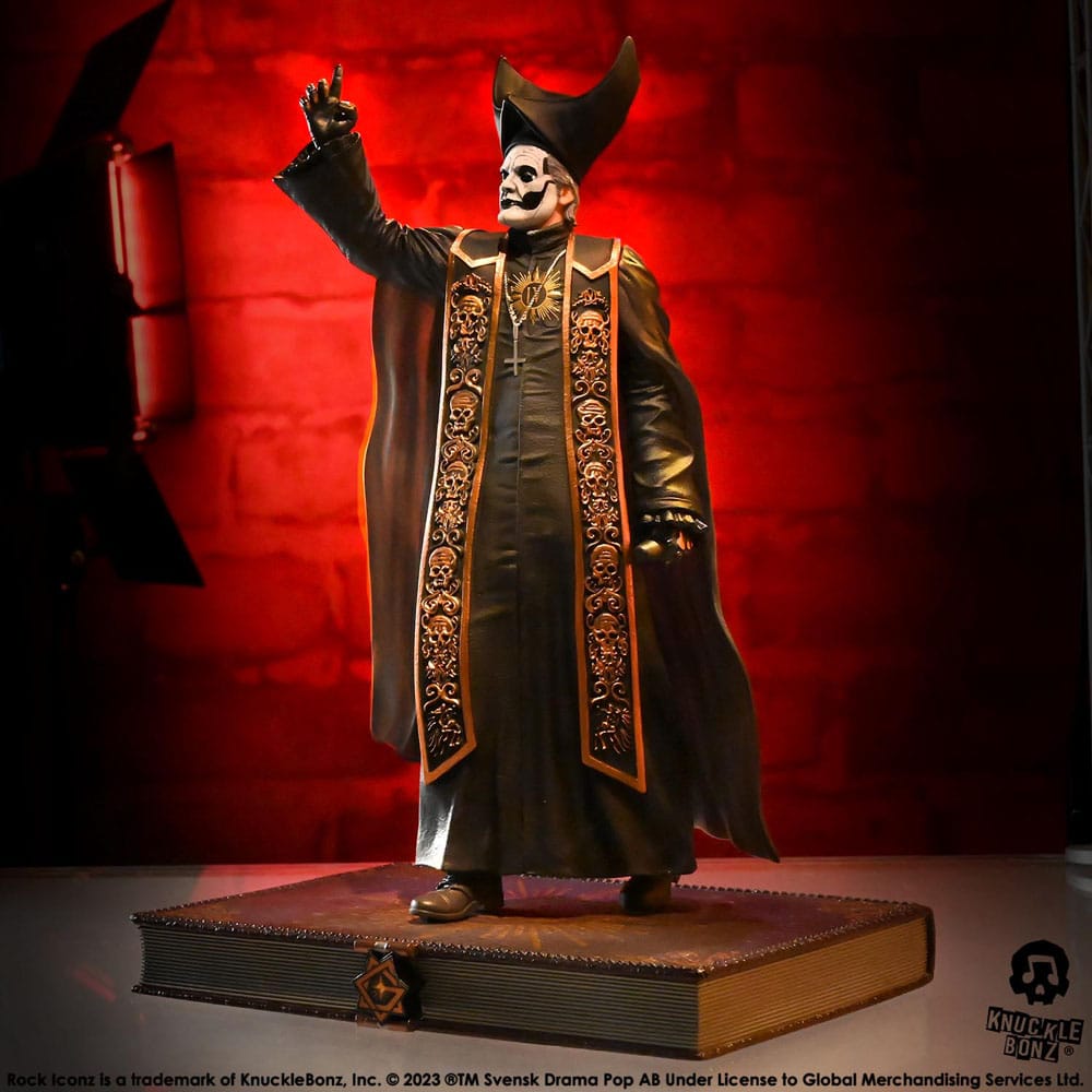 Papa Emeritus IV Statuette (Schwarze Roben) - Rock Iconz 